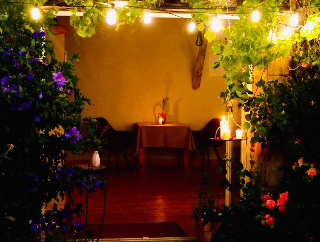 Les Jardins De Lumiere Bed and Breakfast Brusque Eksteriør billede