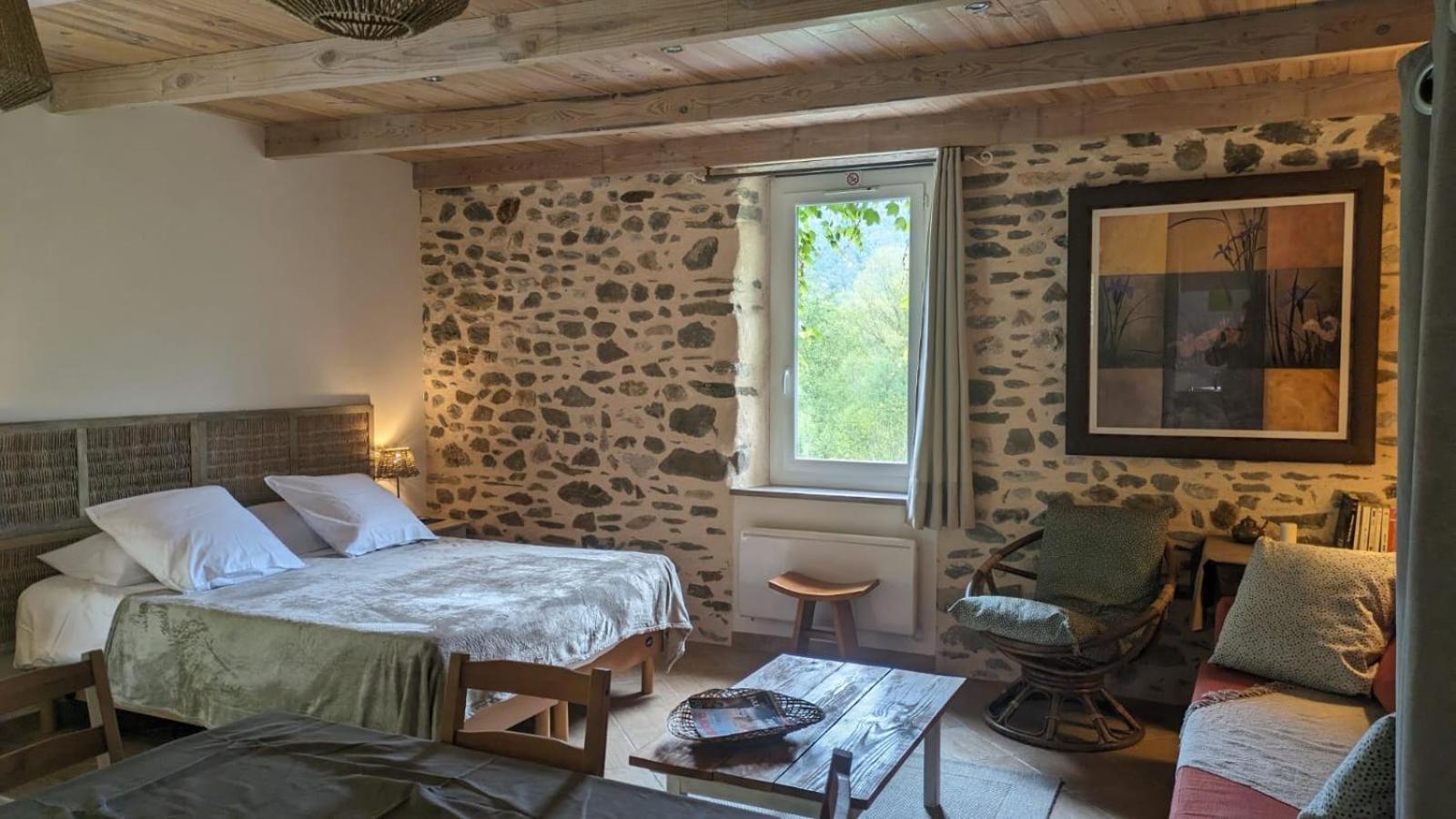 Les Jardins De Lumiere Bed and Breakfast Brusque Eksteriør billede