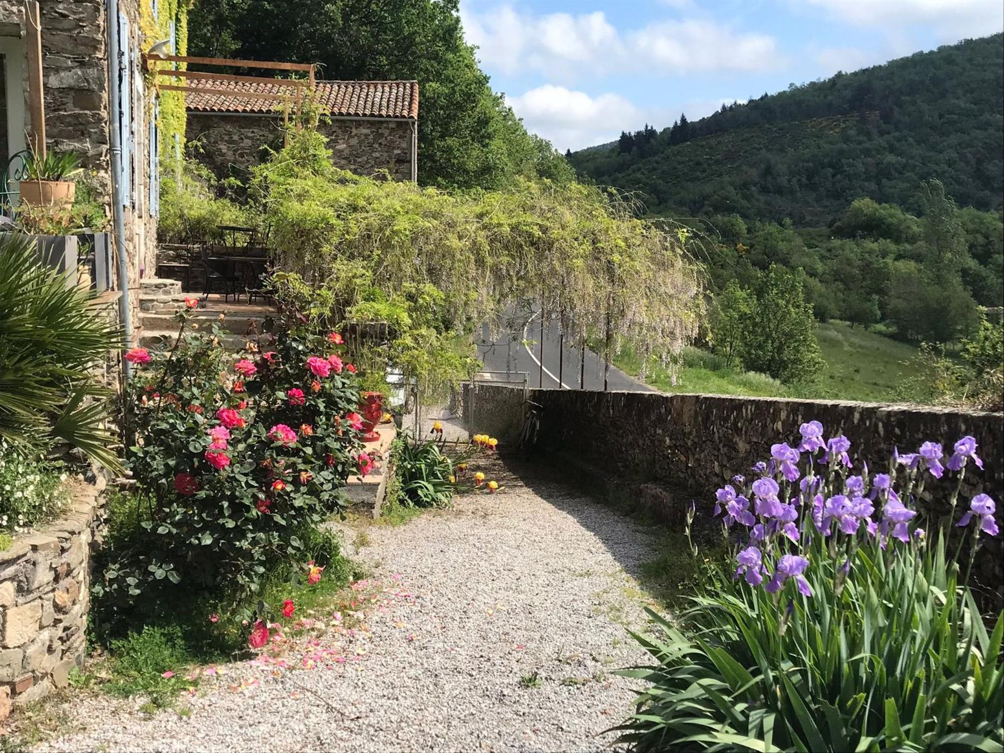Les Jardins De Lumiere Bed and Breakfast Brusque Eksteriør billede